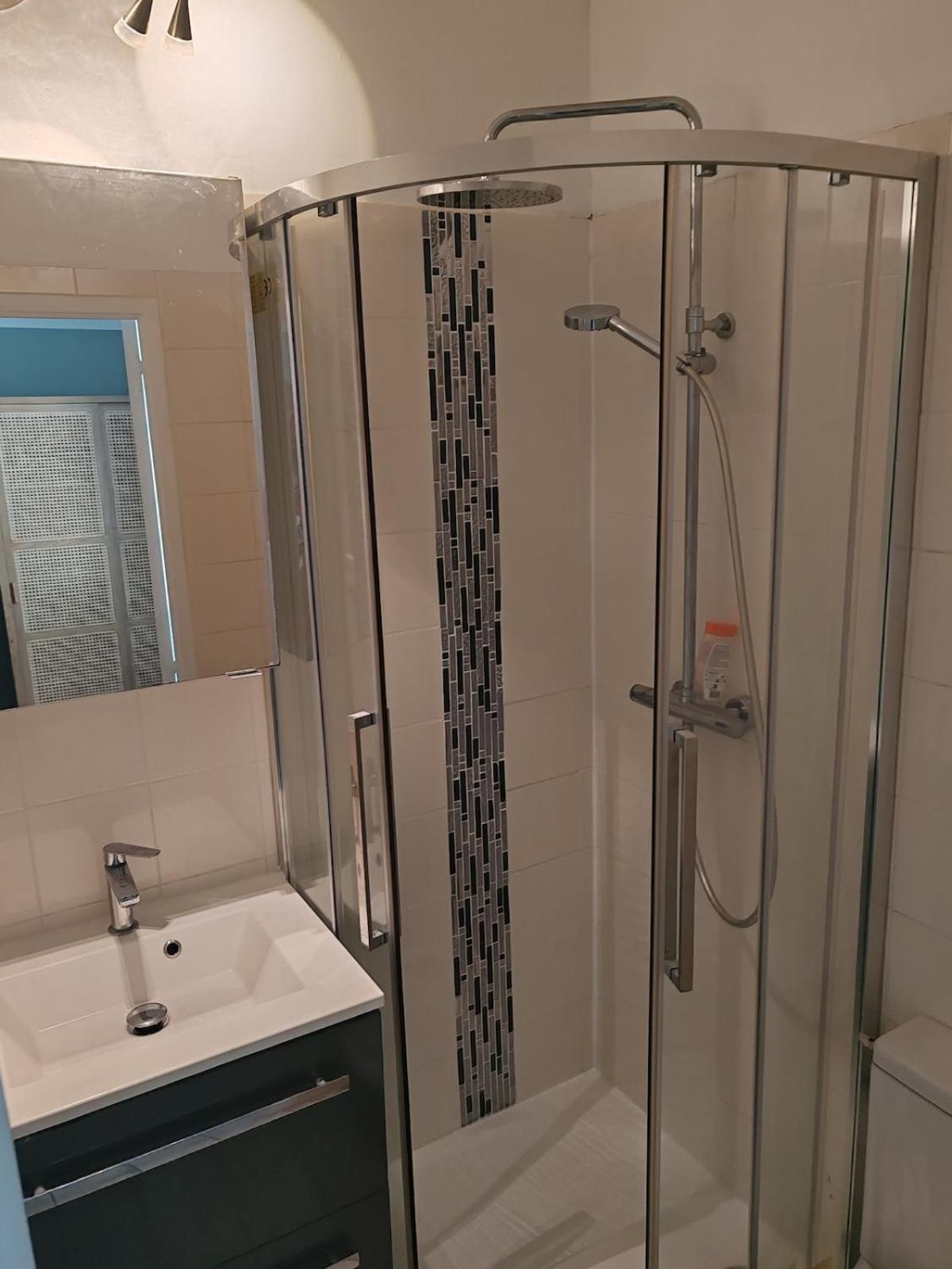Beautiful - Private Terrace - Wi-fi - Air Conditioning Appartement Toulon